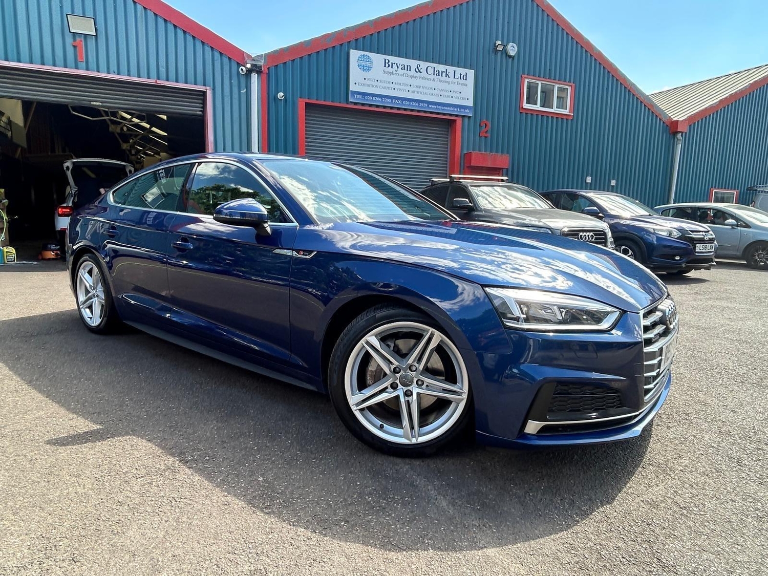 [ berth ]Audi A5