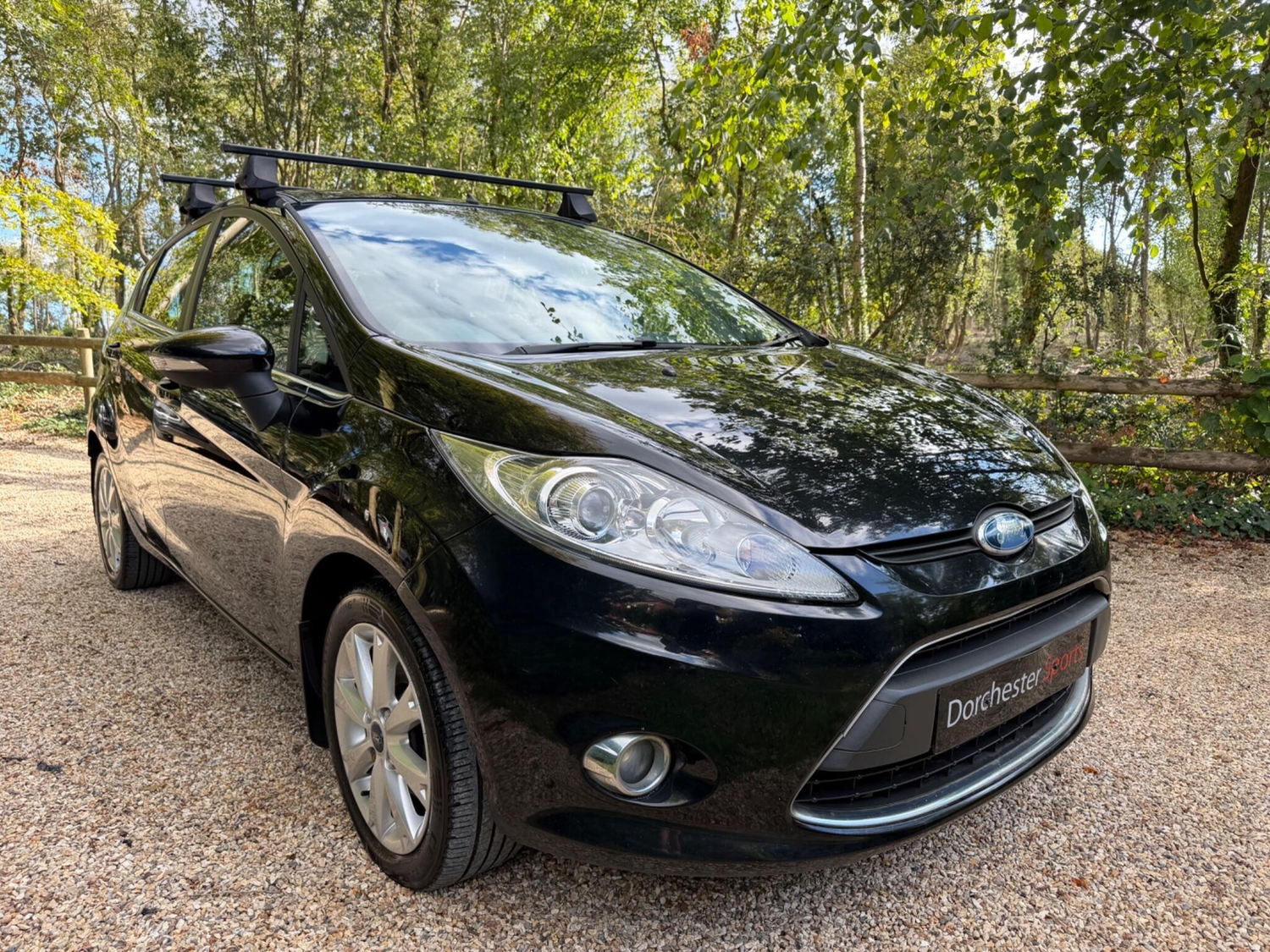 [ berth ]Ford Fiesta