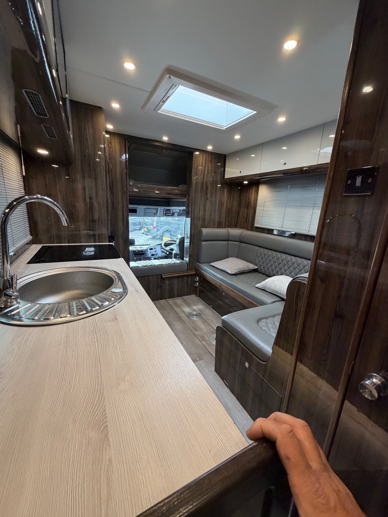 Cooke Premier Mercedes-benz Horsebox - Trailers & Horseboxes in Crewe