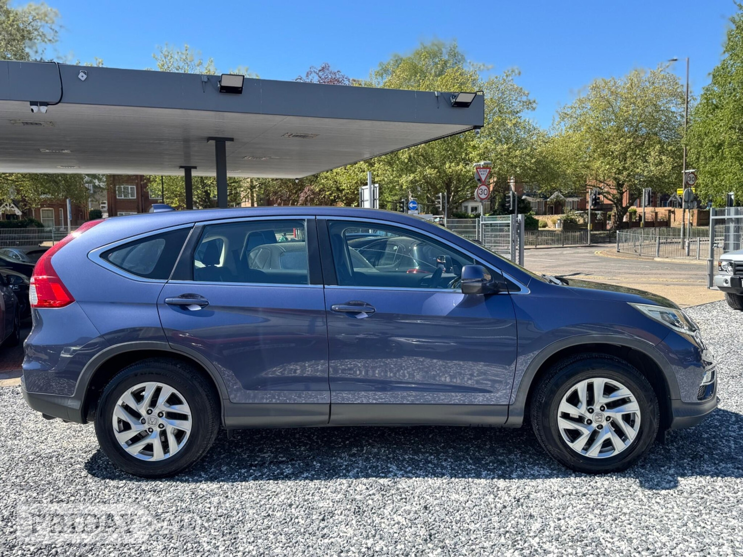 Honda CR-V 2016 - Cars in Bedford