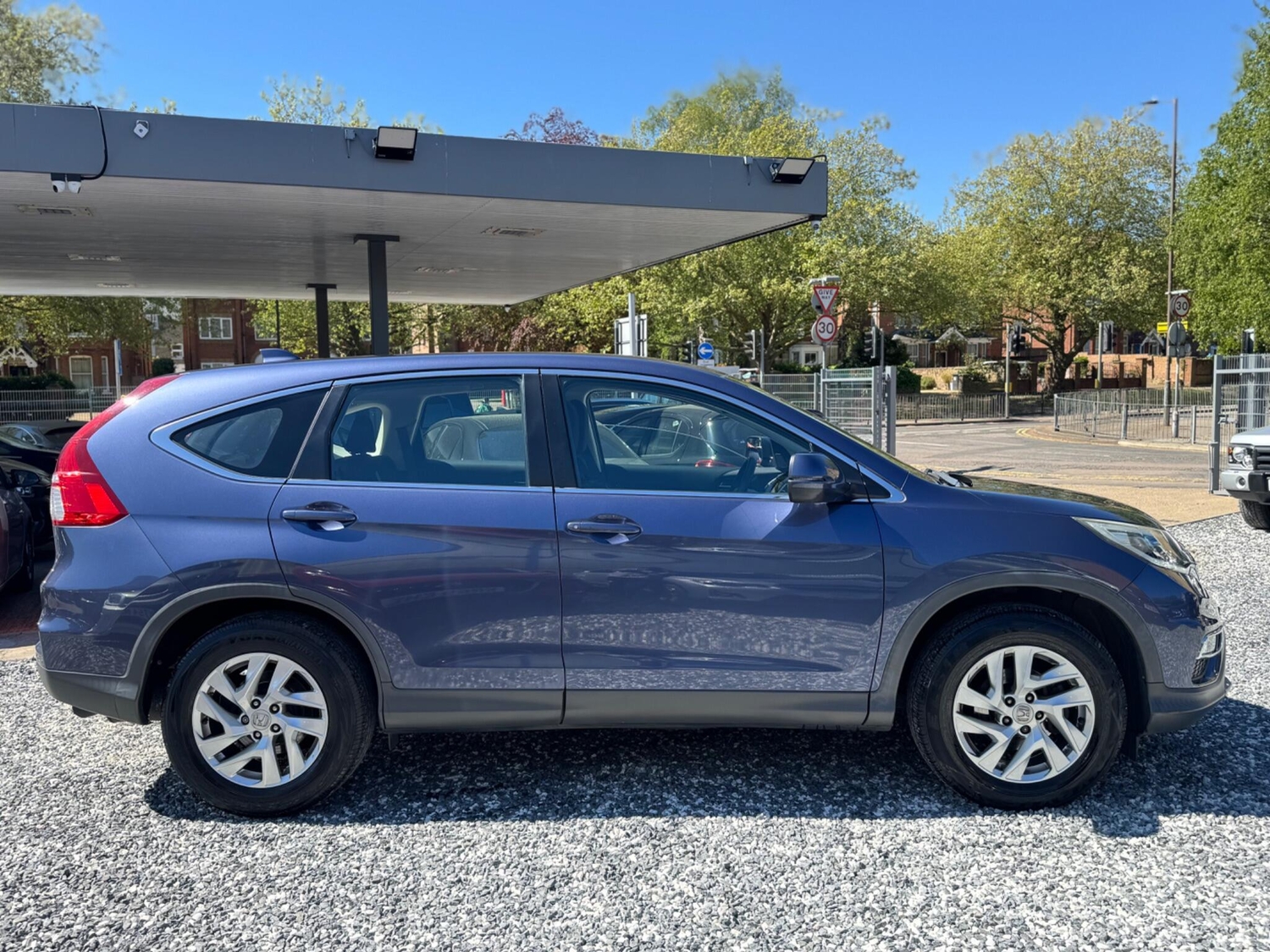 Honda CR-V 2016 - Cars in Bedford
