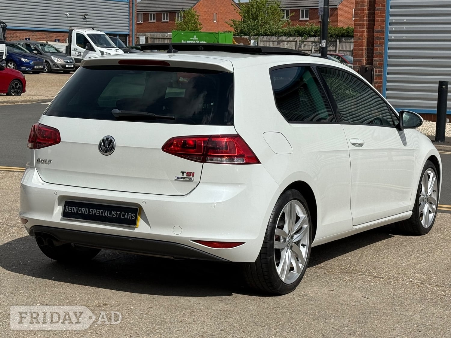 Volkswagen Golf 2016 - Cars in Bedford