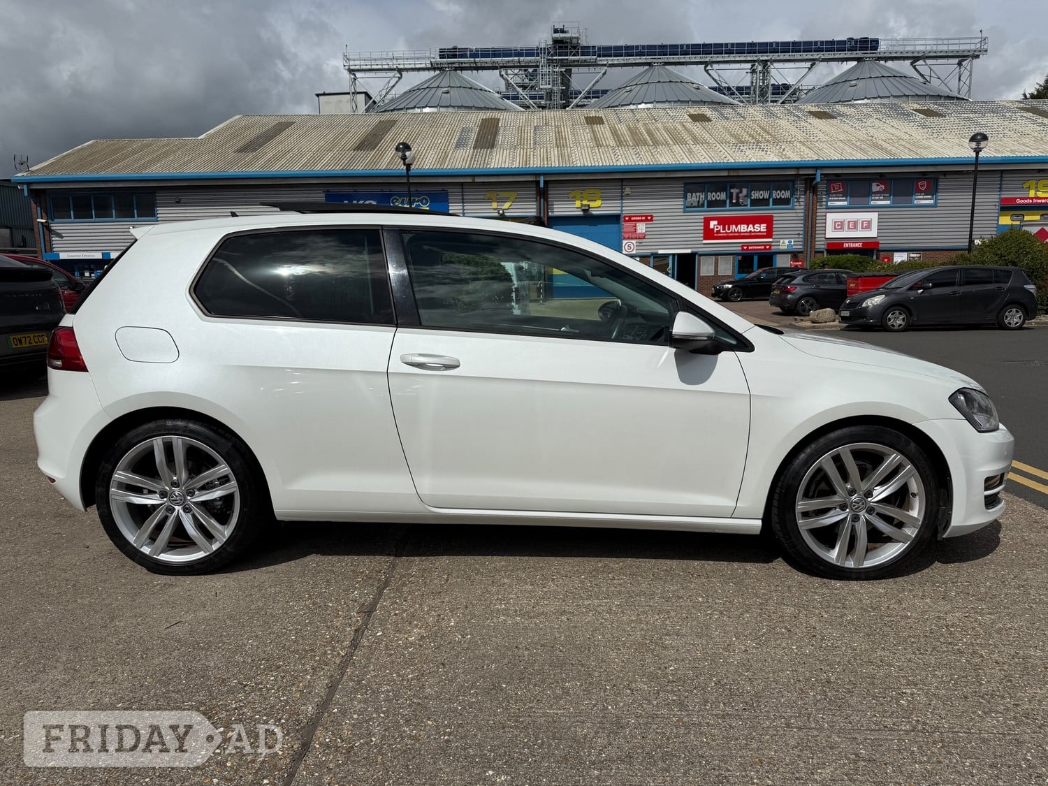 [ berth ]Volkswagen Golf