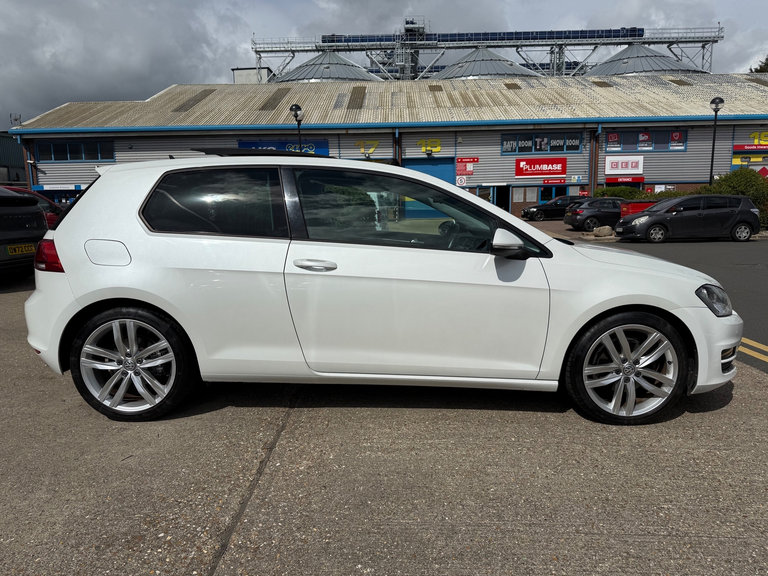 [ berth ]Volkswagen Golf