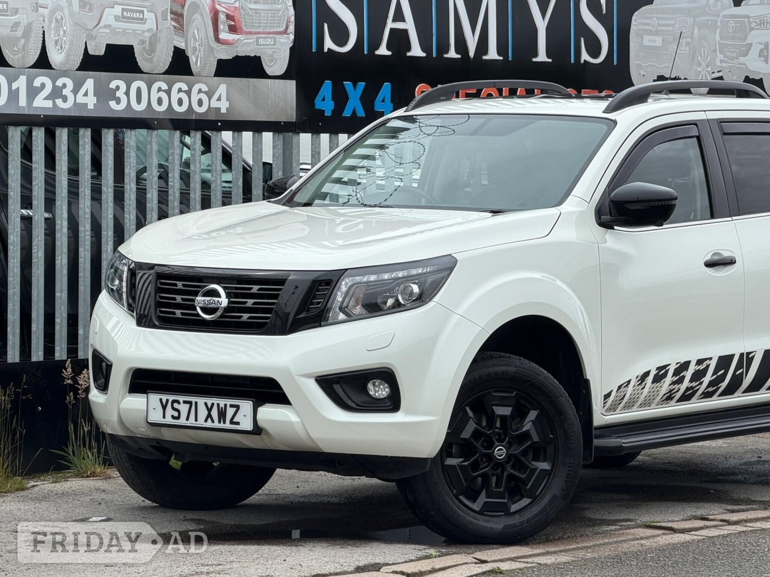 Nissan Navara 2021 - Vans & Commercial Vehicles in Bedford