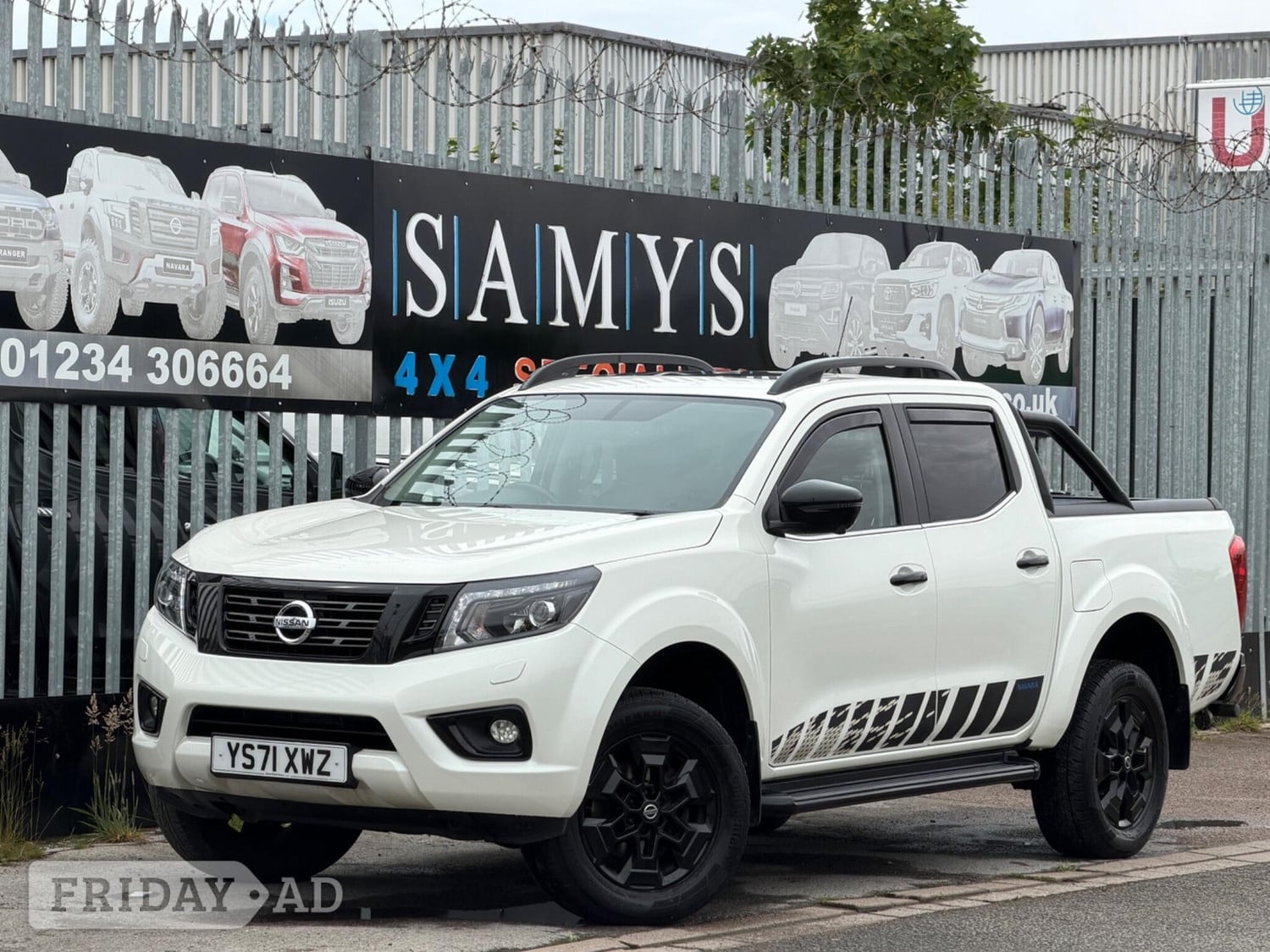 Nissan Navara 2021 in Bedford