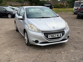 Peugeot 208 2012