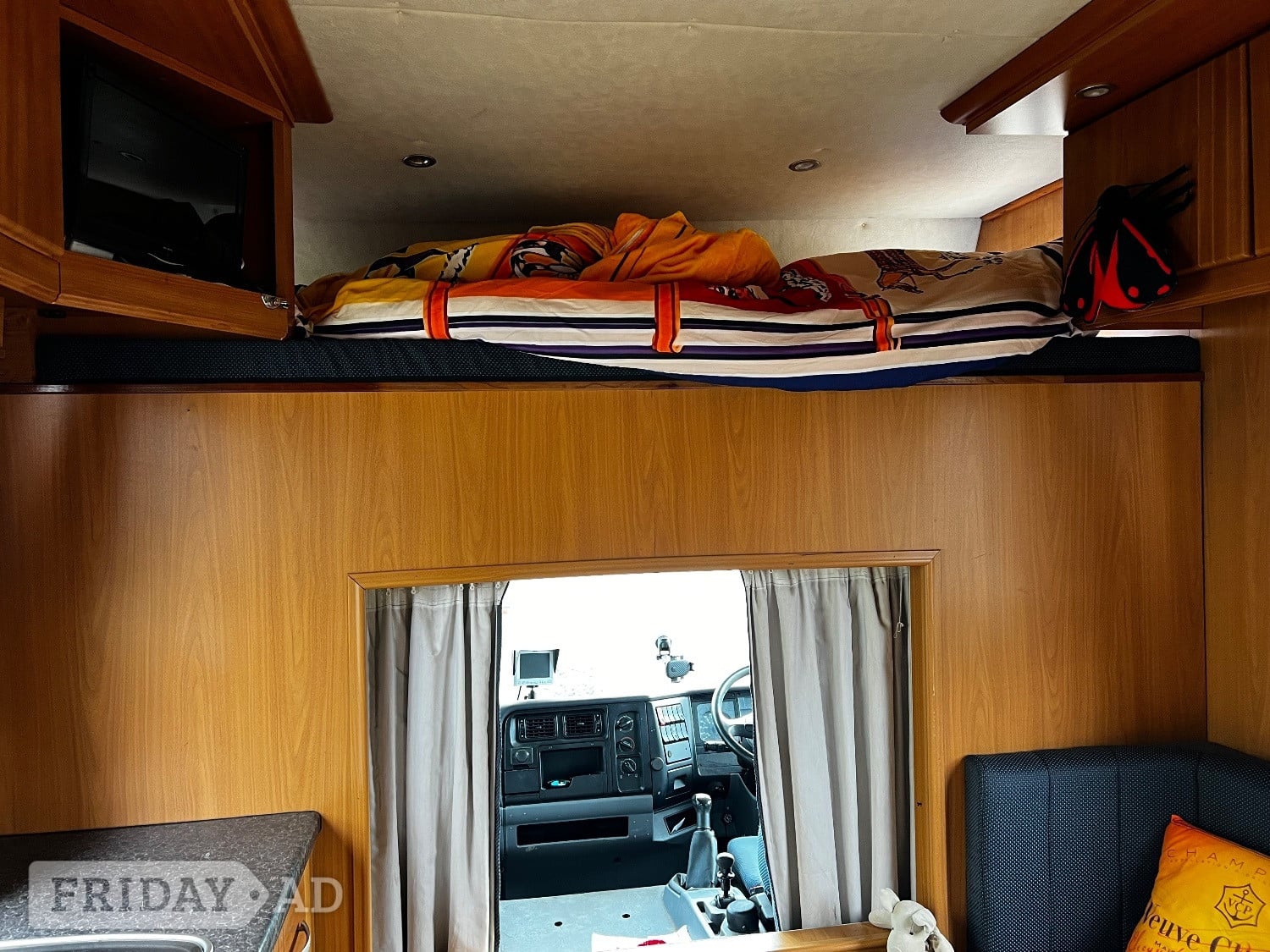 [ berth ]John moorhouse coachbuilt 