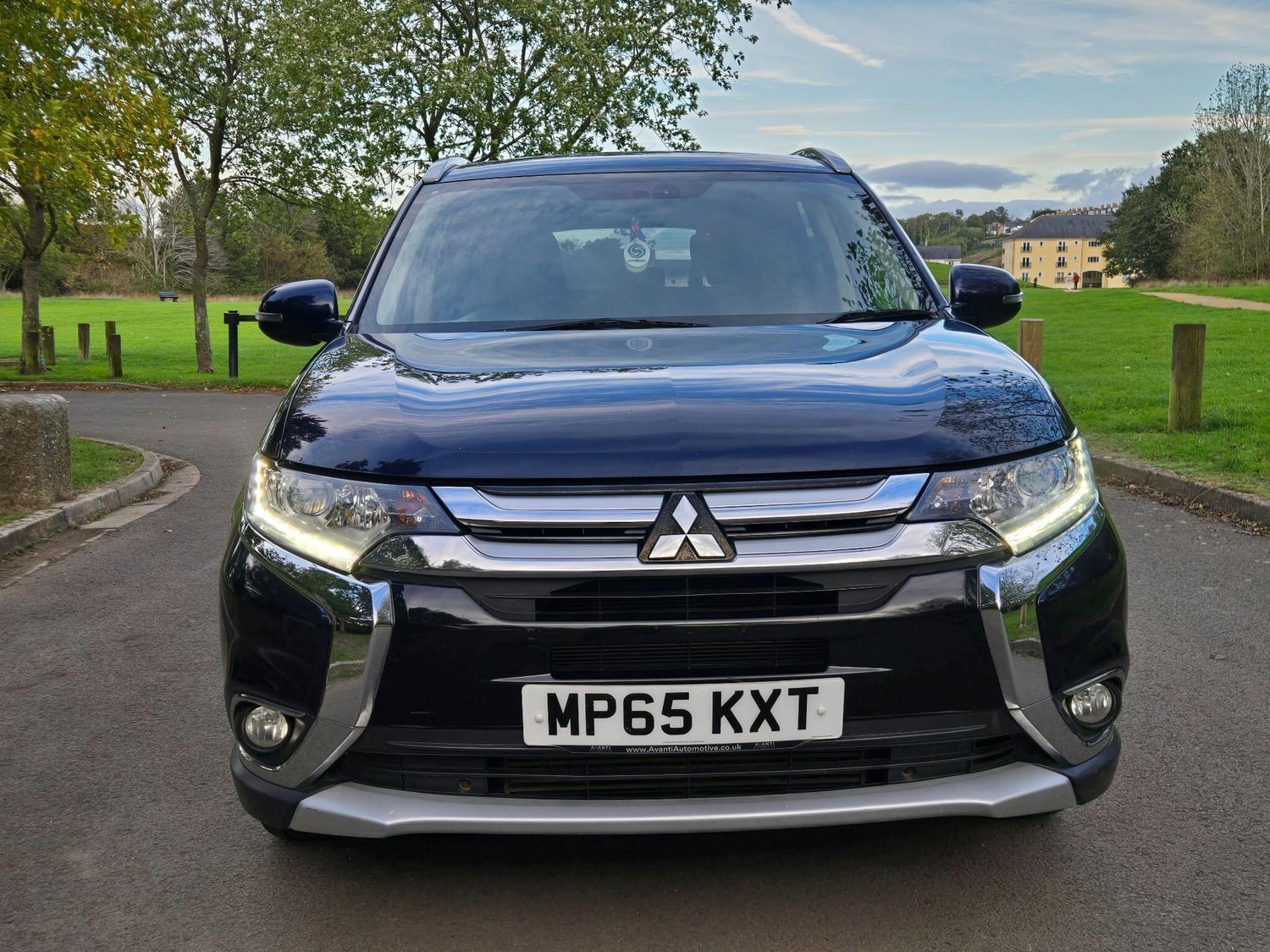 Mitsubishi Outlander 2016 - Cars