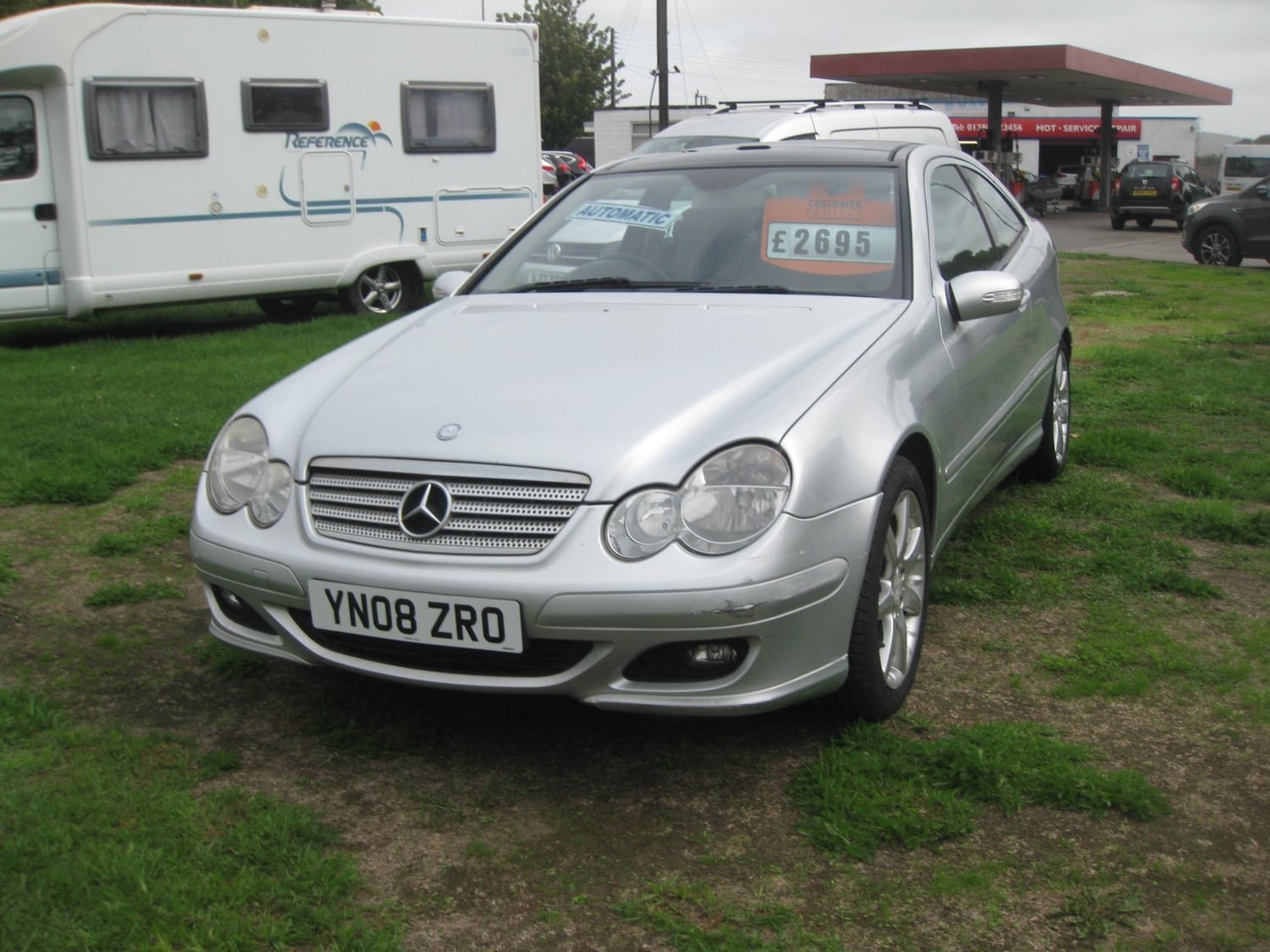 [ berth ]Mercedes-Benz C Class