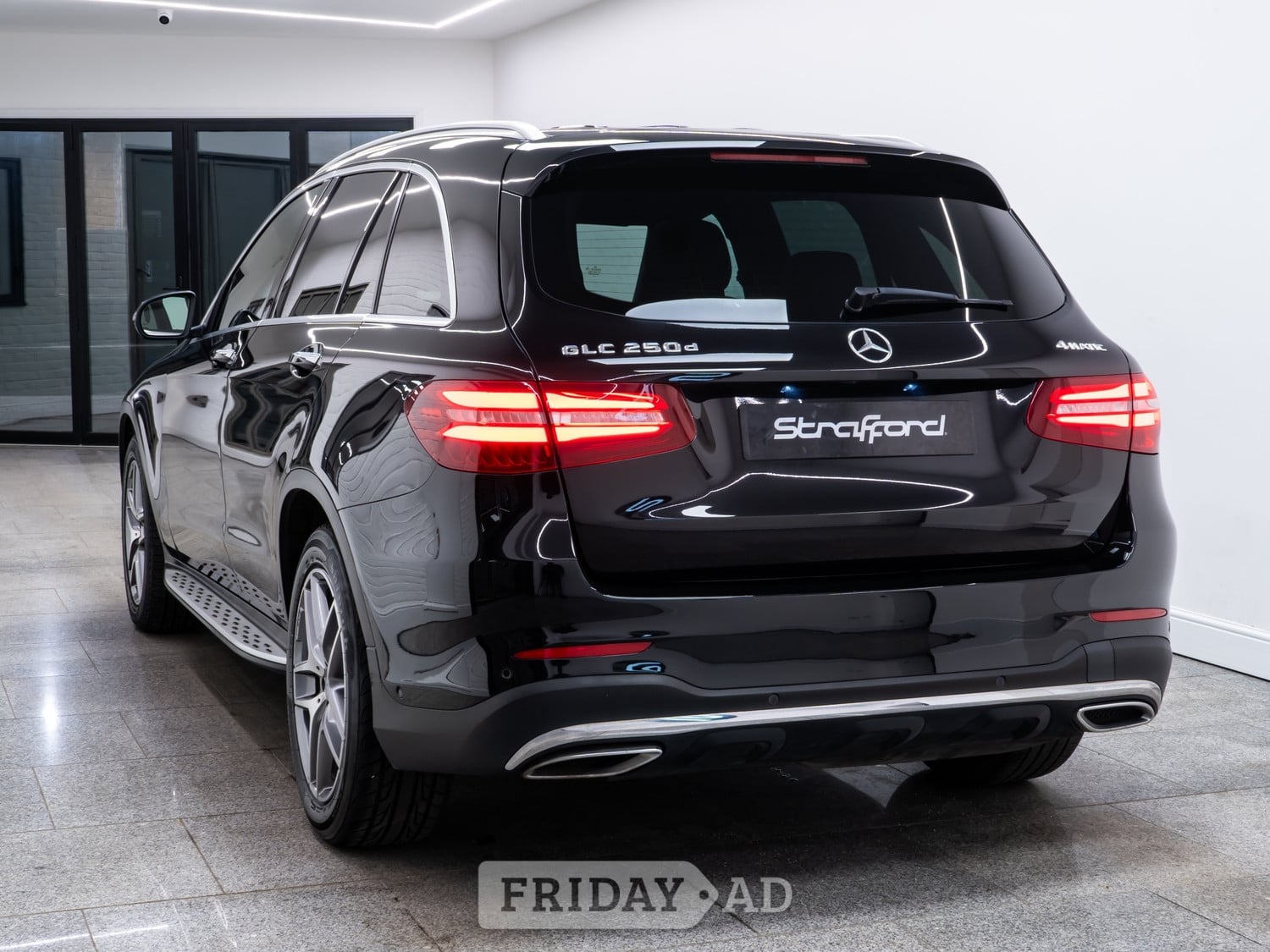 [ berth ]Mercedes-Benz GLC