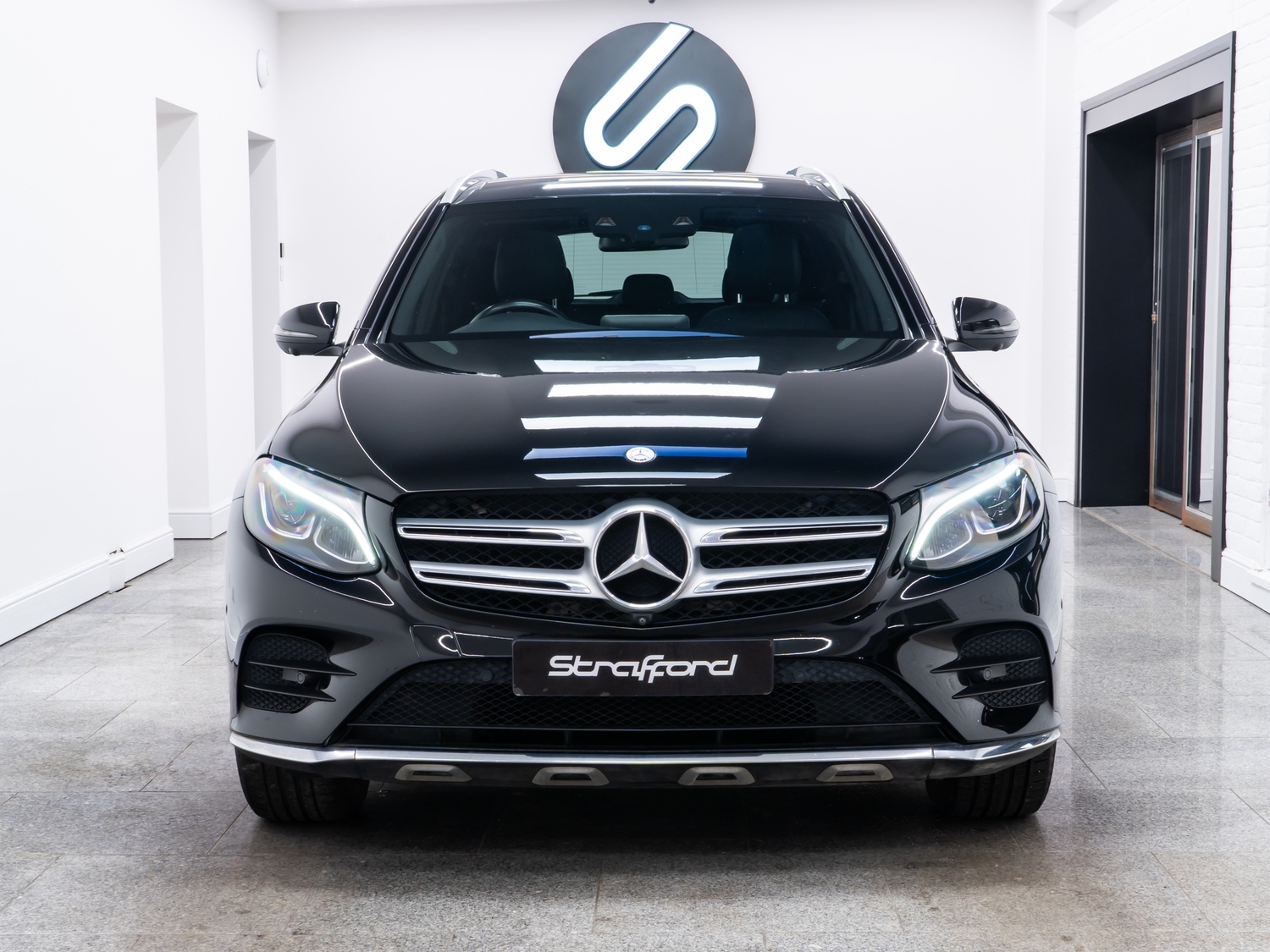 Mercedes-Benz GLC 2016 - Cars