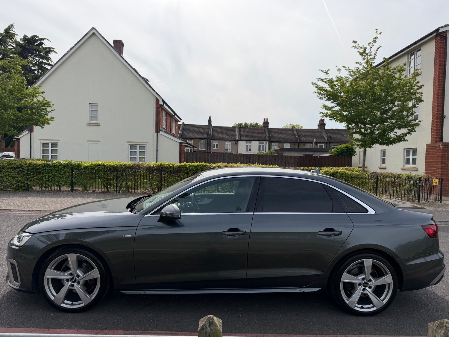 Audi A4 2020 - Cars