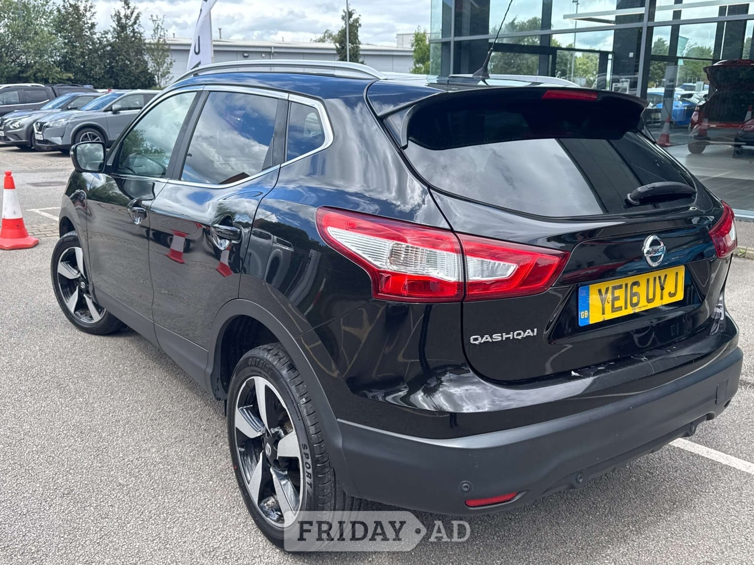 Nissan Qashqai 2016 - Cars