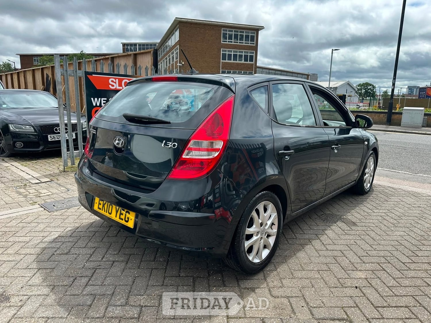 Hyundai i30 2010 - Cars in Slough