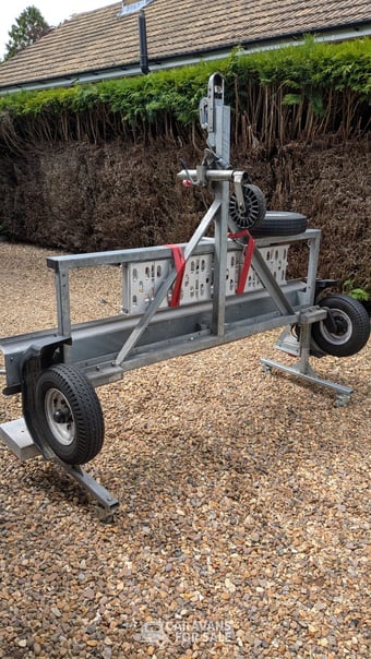 Side loading motorcycle trailer