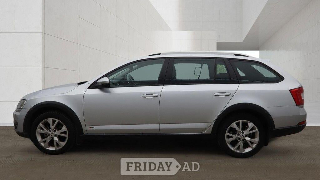 Skoda Octavia 2016 - Cars in Winchester