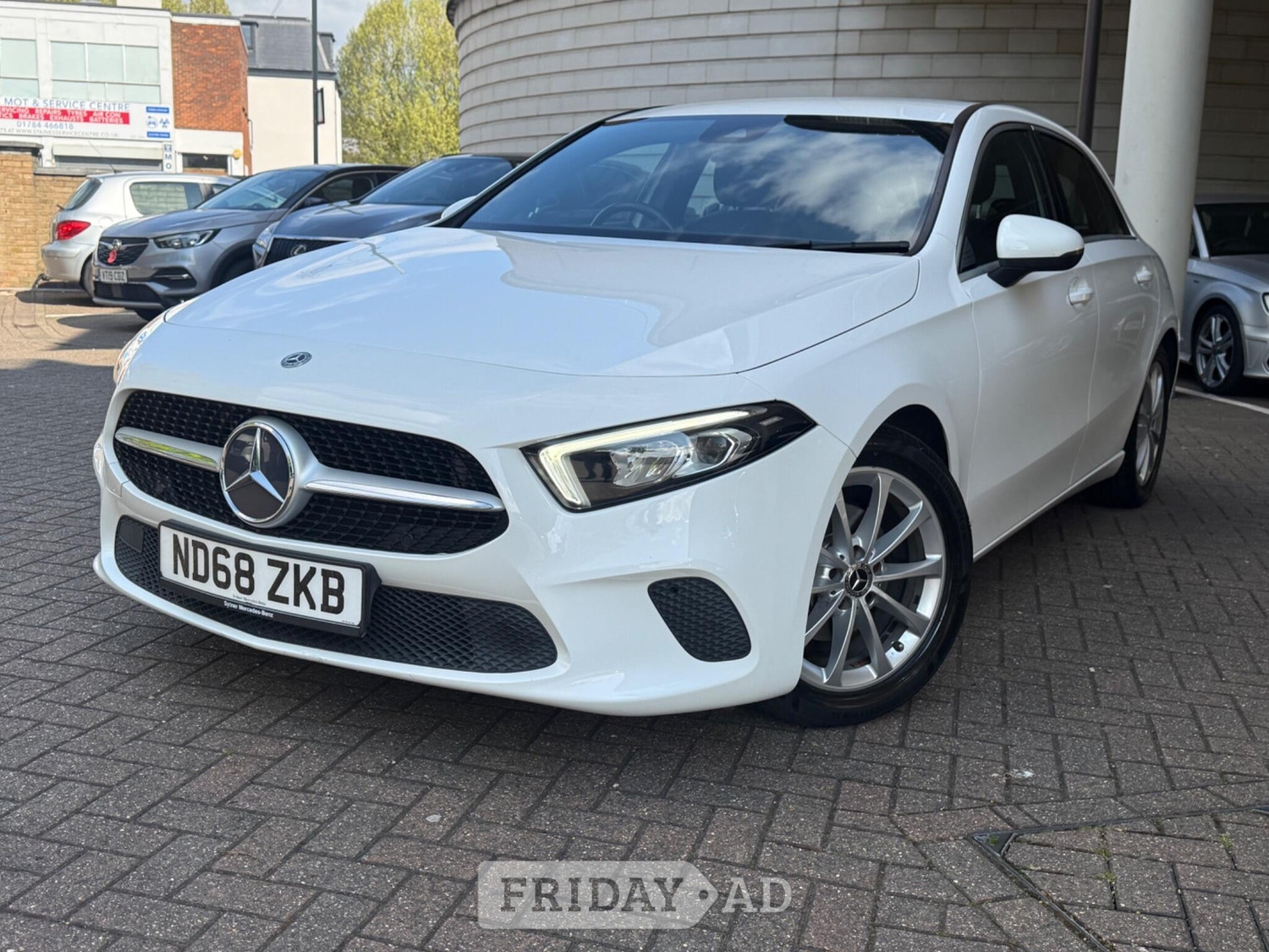 [ berth ]Mercedes-Benz A Class