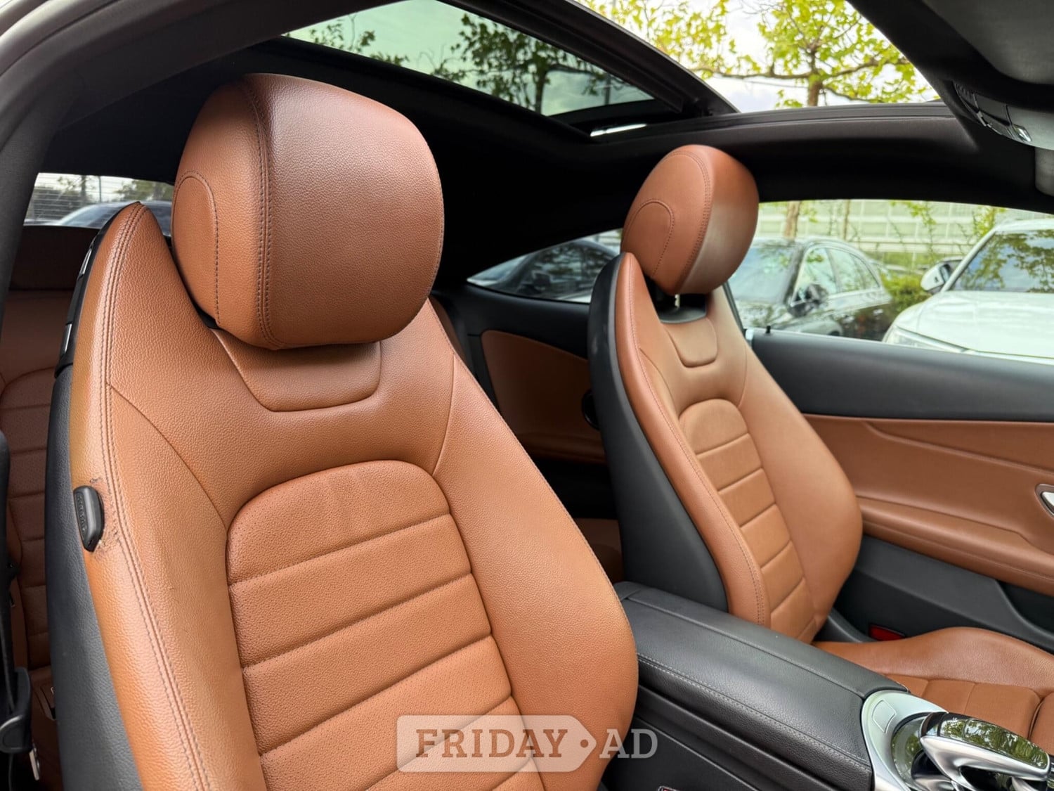 [ berth ]Mercedes-Benz C Class