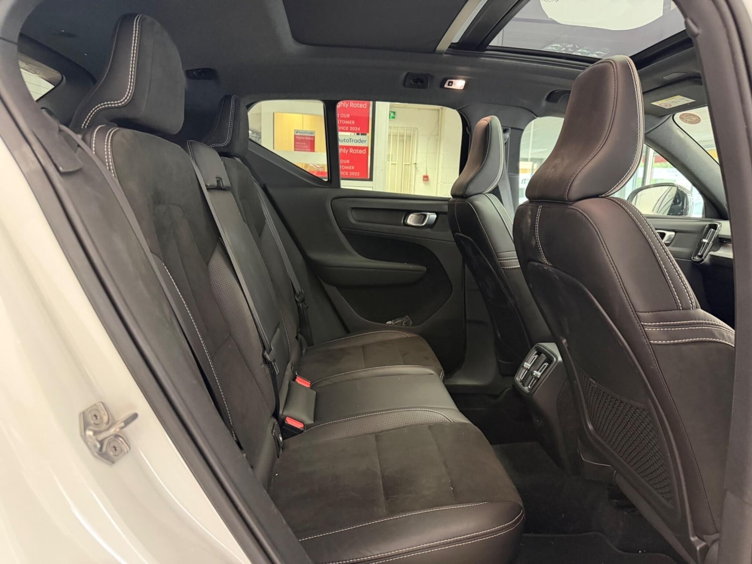 Volvo XC40 2019 - Cars in Sandhurst