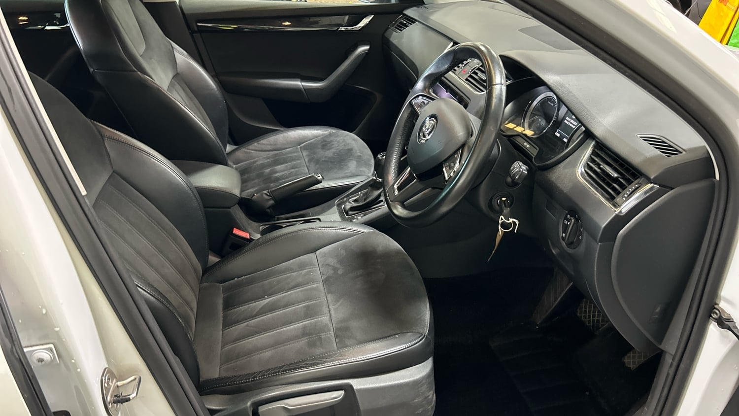 [ berth ]Skoda Octavia