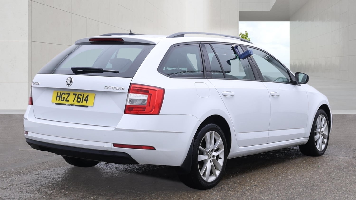Skoda Octavia 2017 - Cars