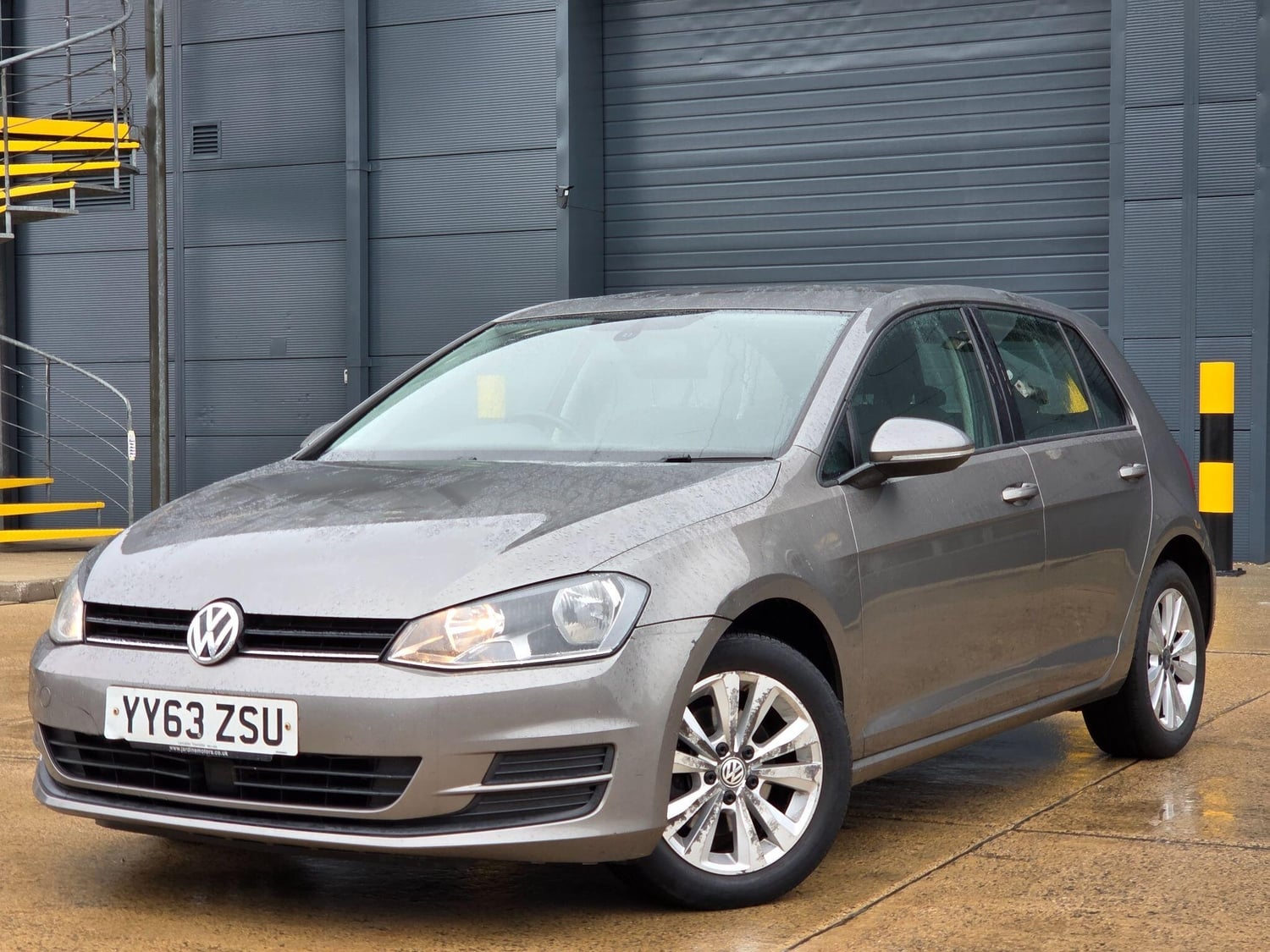 Volkswagen Golf Slough