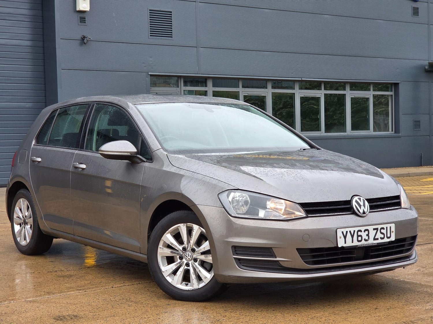 Volkswagen Golf 2014 - Cars