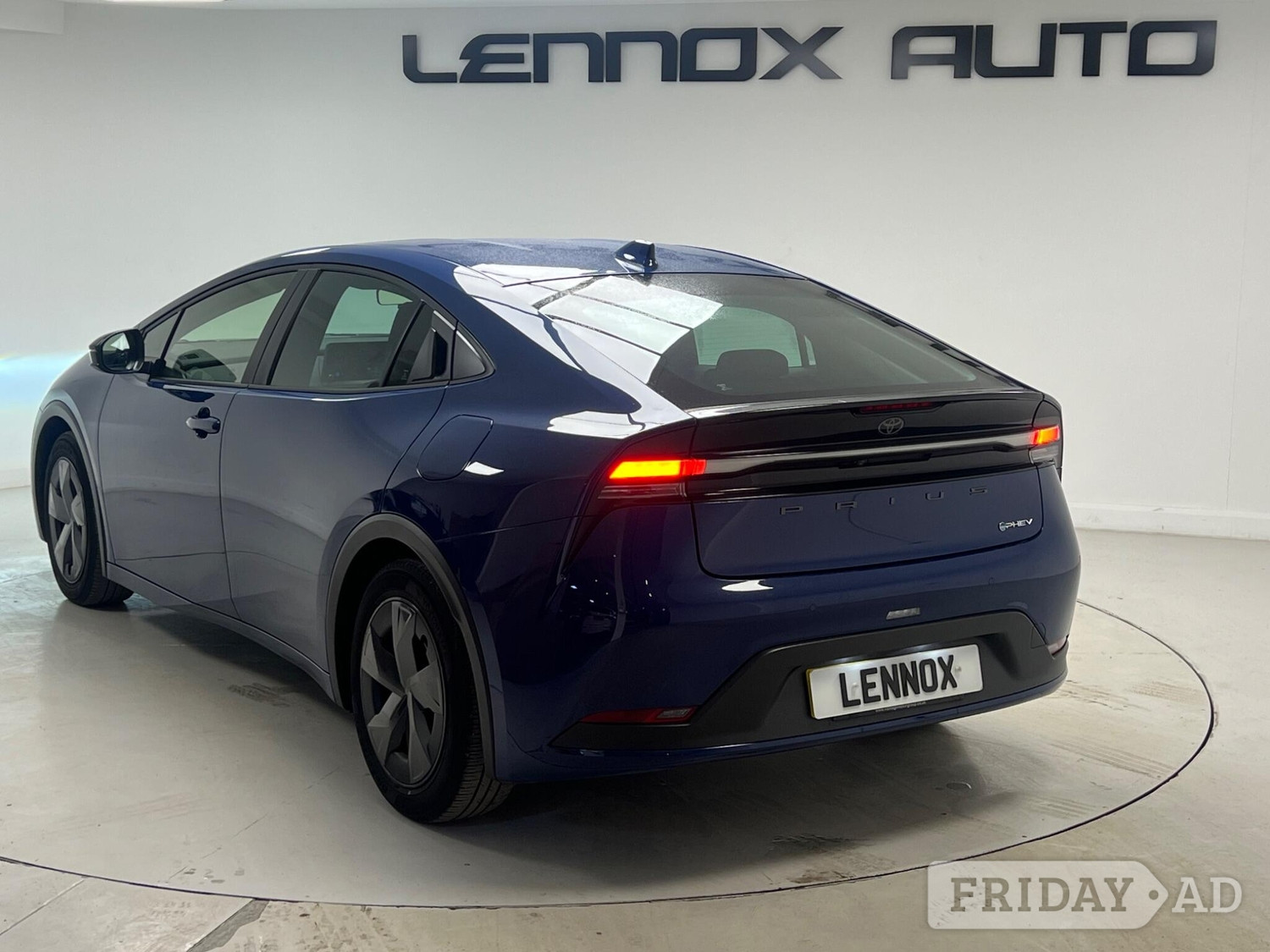 Toyota Prius 2025 - Cars in Brent