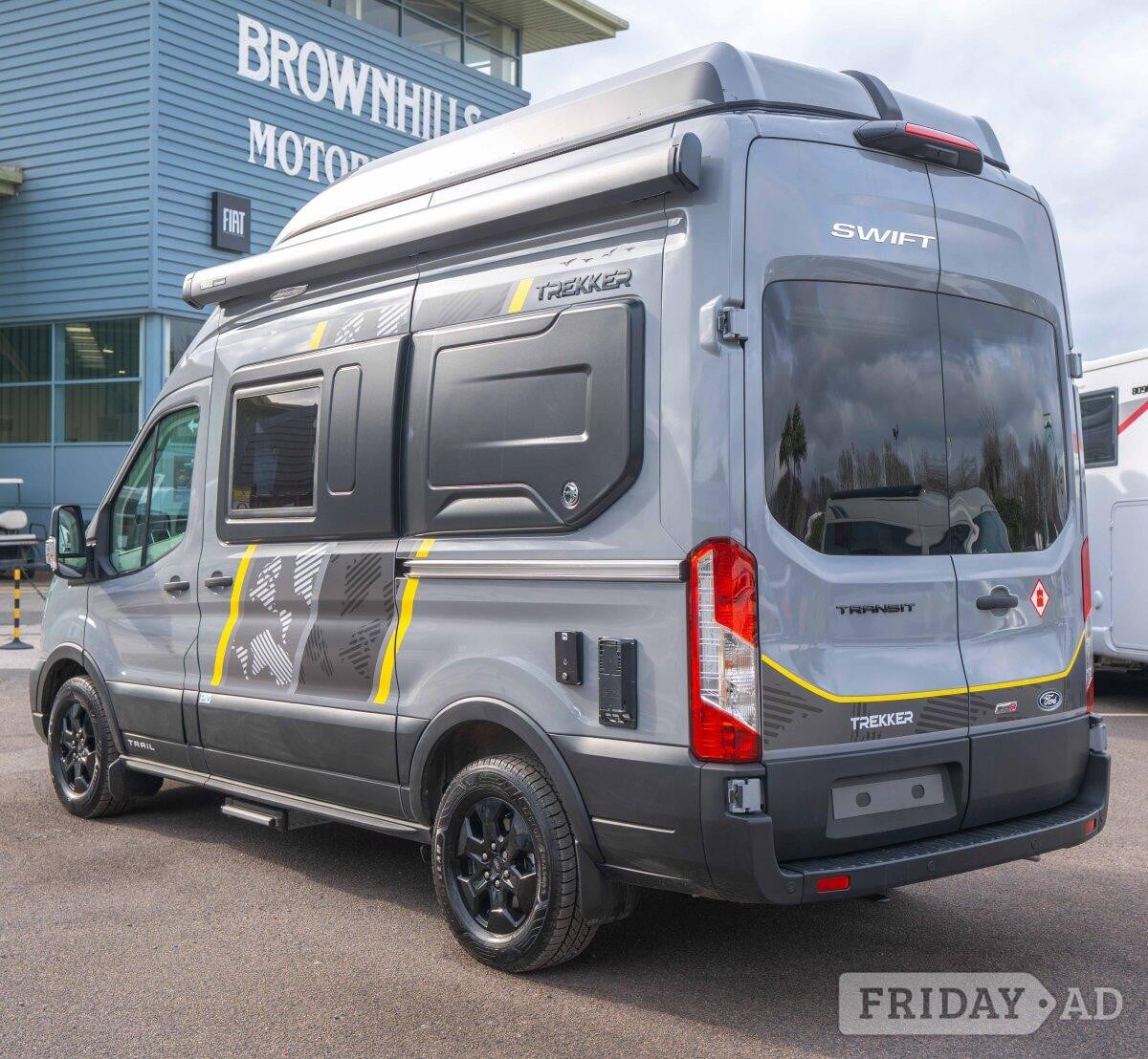 [4 berth ]Swift Trekker ST