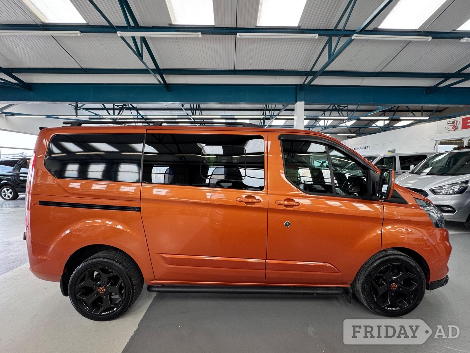 Ford Transit Custom 2020 - Vans & Commercial Vehicles