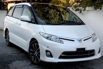 Toyota Estima 2012