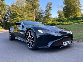 Aston Martin Vantage 2019