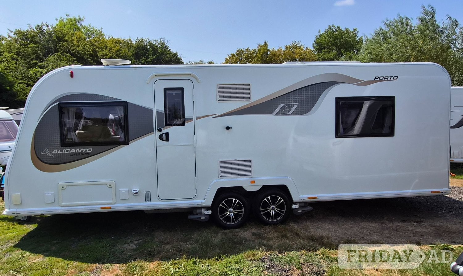 Bailey Alicanto Grande Deluxe Porto 2020 in East Hoathly