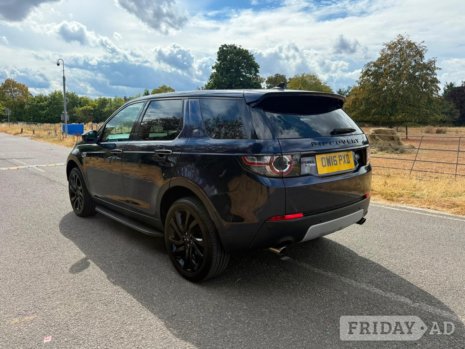 Land Rover Discovery Sport 2016 - Cars in Hayes