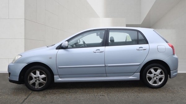 Toyota Corolla 2006 - Cars