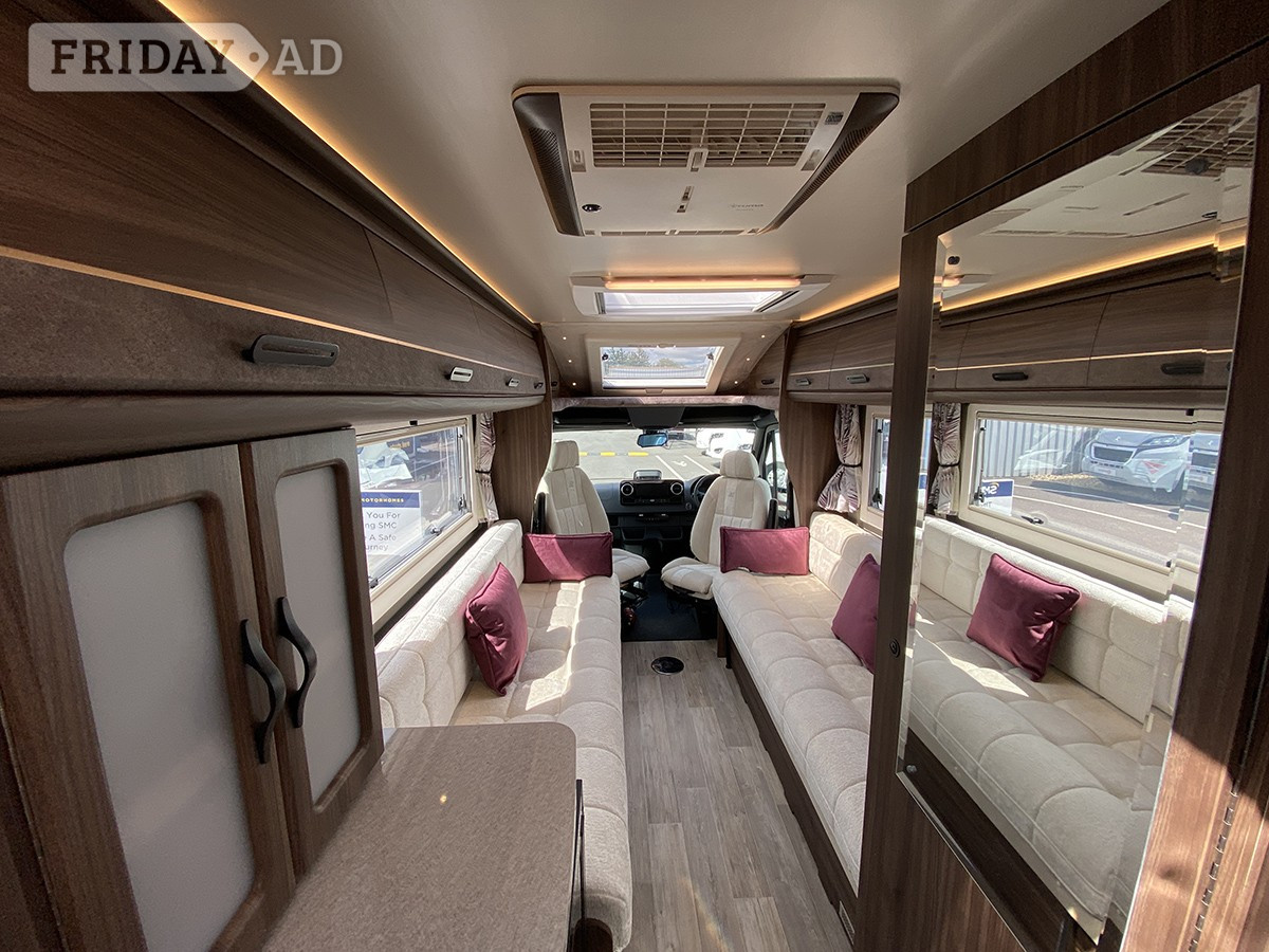[2 berth ]Auto-Sleepers Bourton