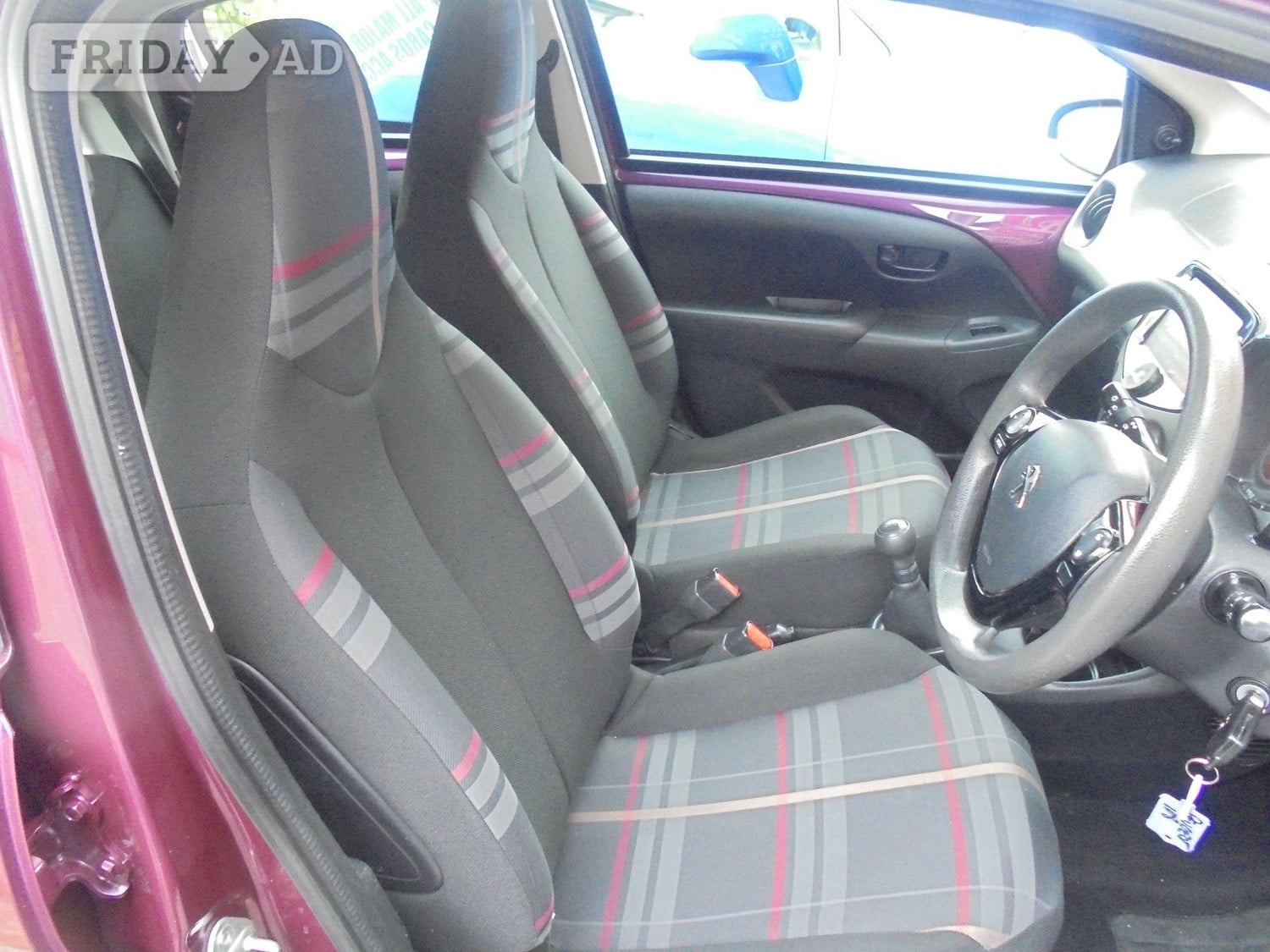 Peugeot 108 2015 - Cars