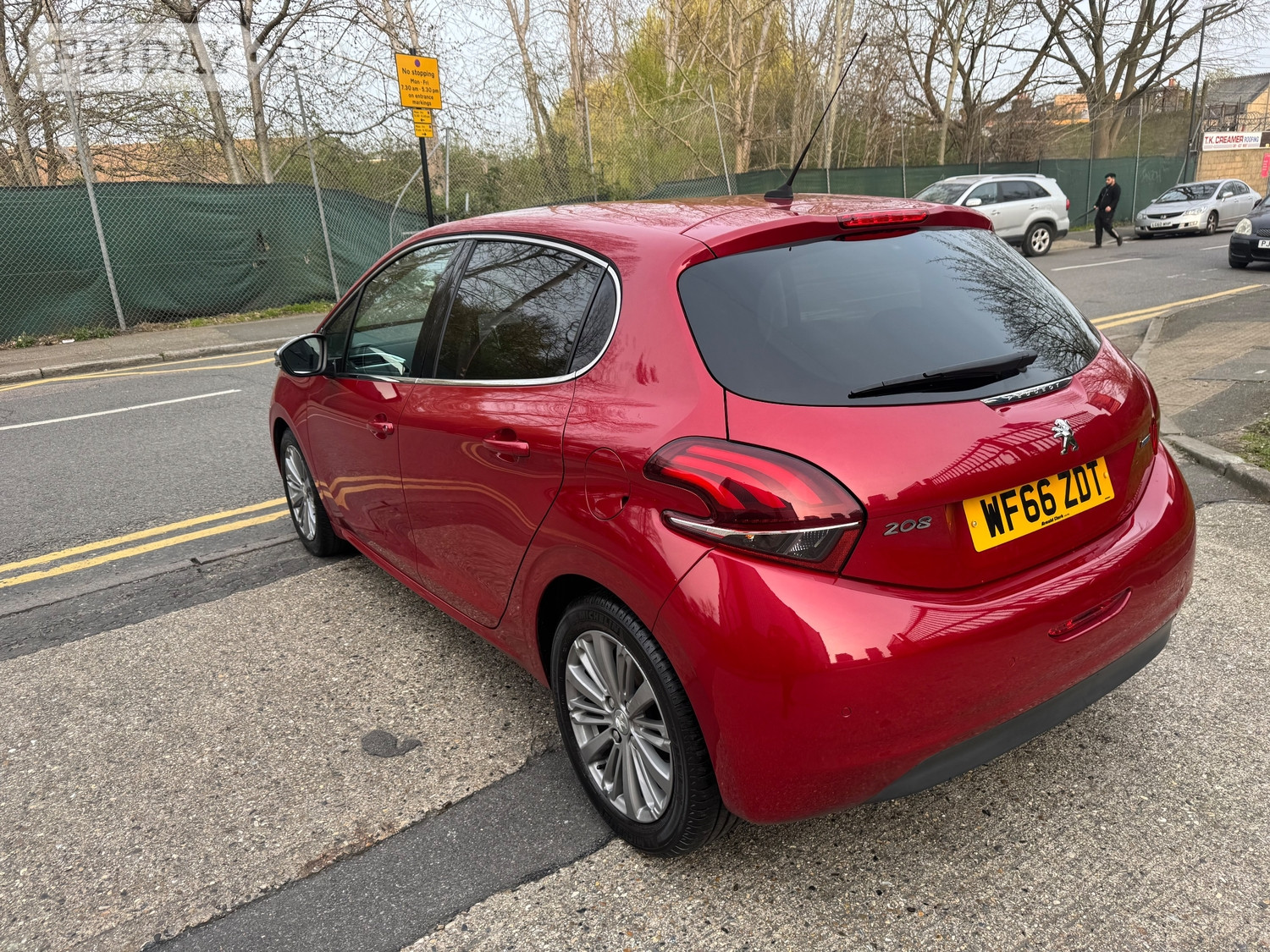 Peugeot 208 2016 - Cars