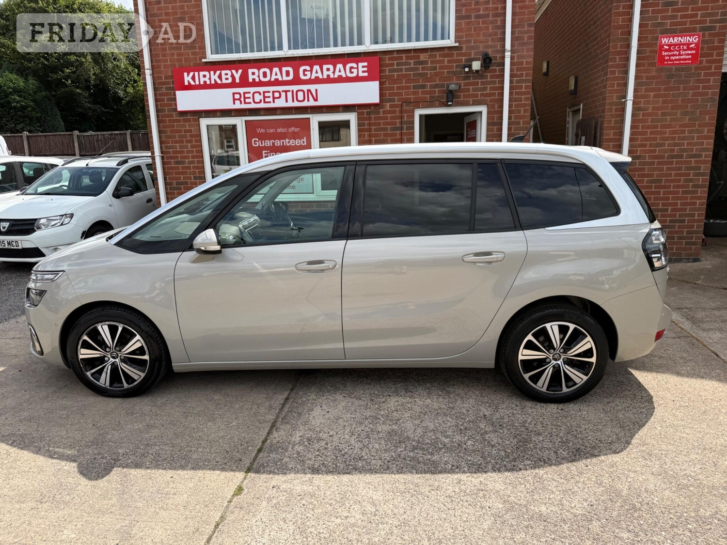 Citroen Grand C4 Picasso 2018 - Cars