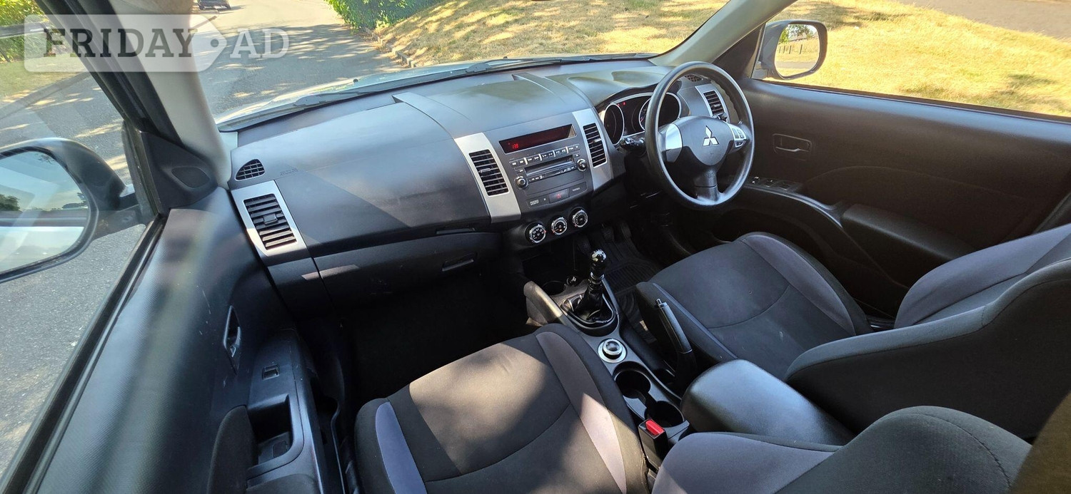 Mitsubishi Outlander 2012 - Cars in Birmingham