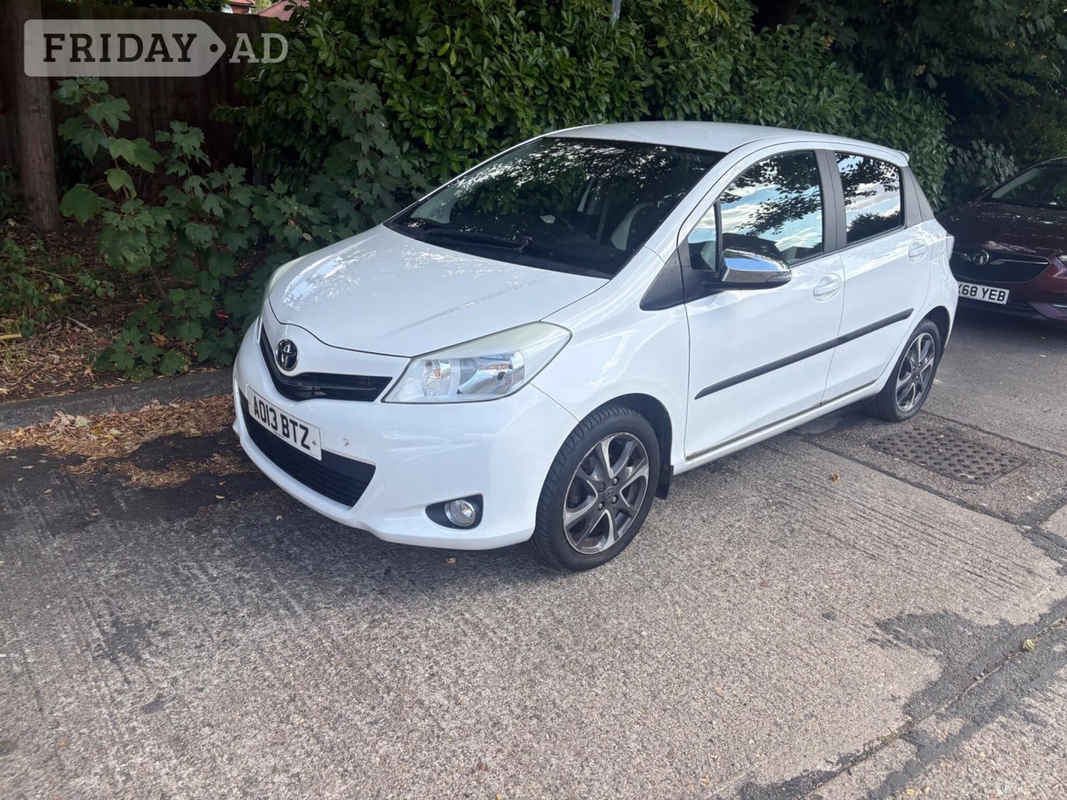 Toyota Yaris 2013 - Cars