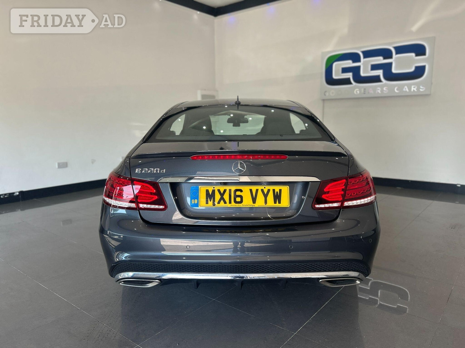 [ berth ]Mercedes-Benz E Class