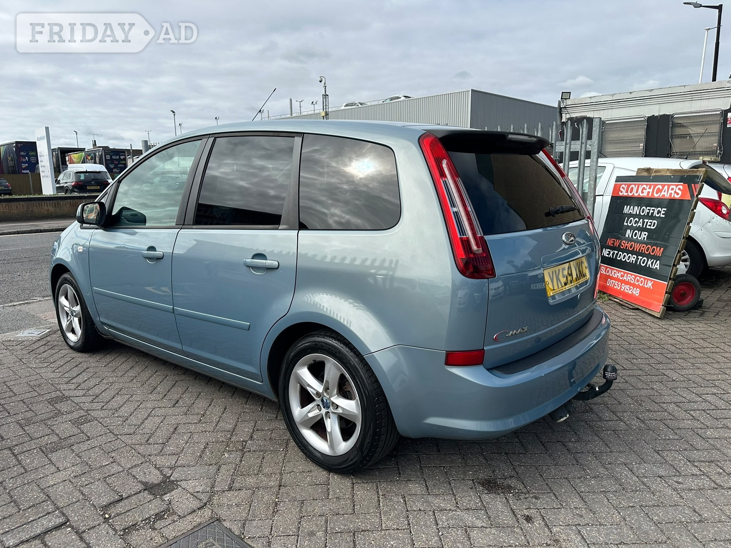 [ berth ]Ford C-MAX