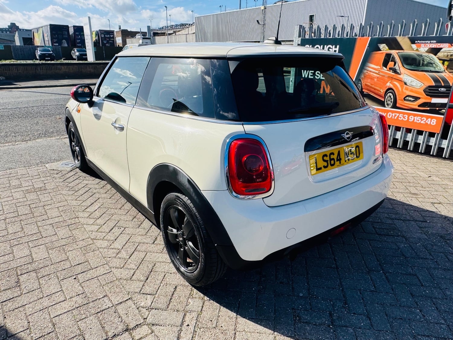 [ berth ]Mini Hatch