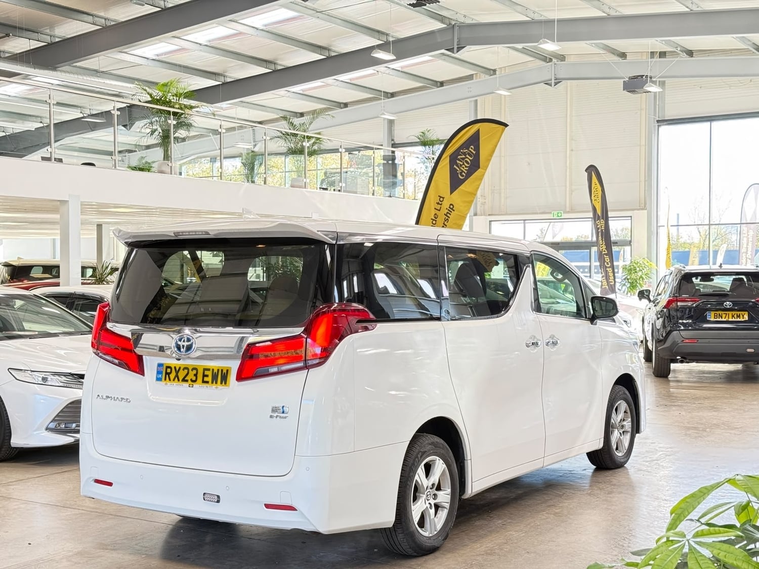 [ berth ]Toyota Alphard