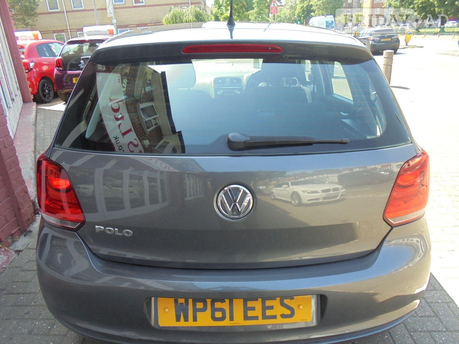 Volkswagen Polo 2011 - Cars in Merton