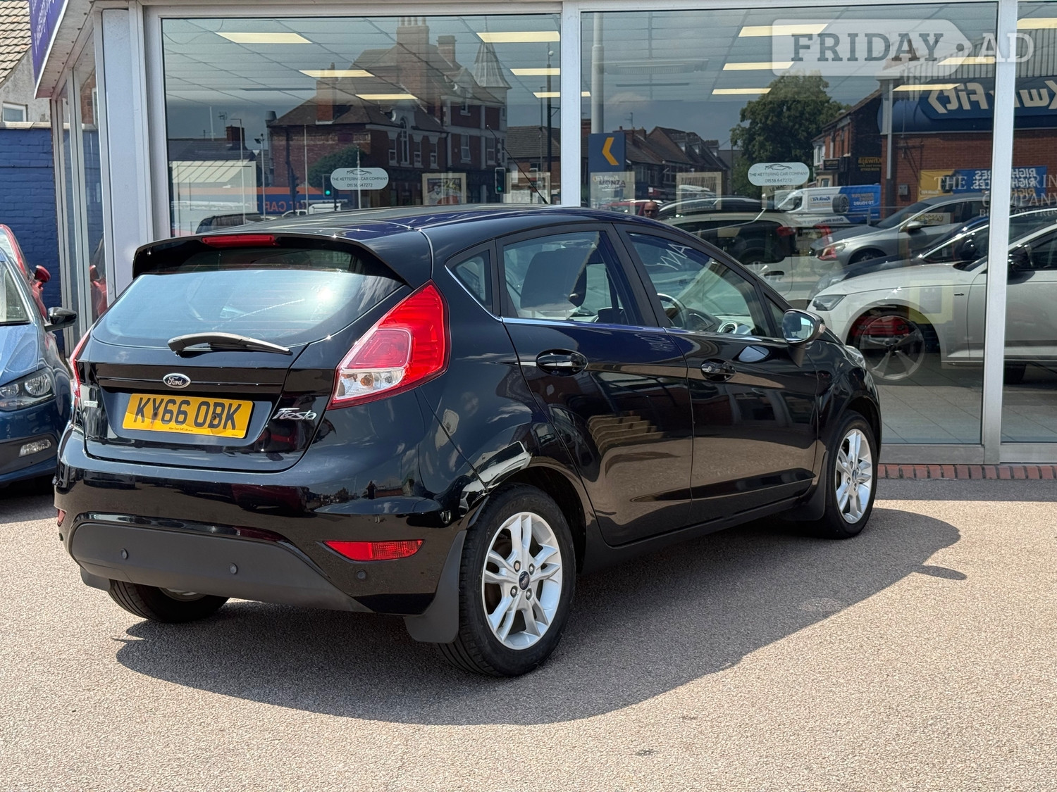 [ berth ]Ford Fiesta