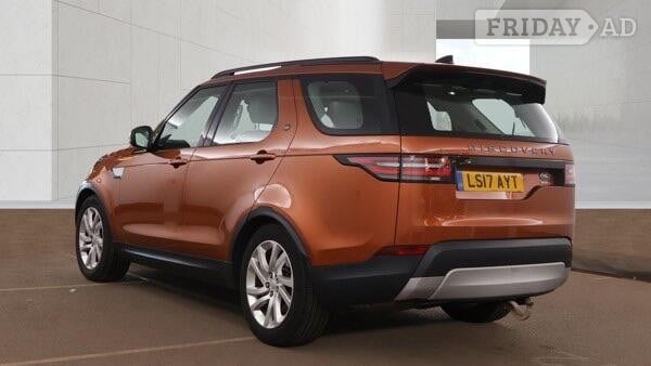 Land Rover Discovery 2017 - Cars in Pontypridd