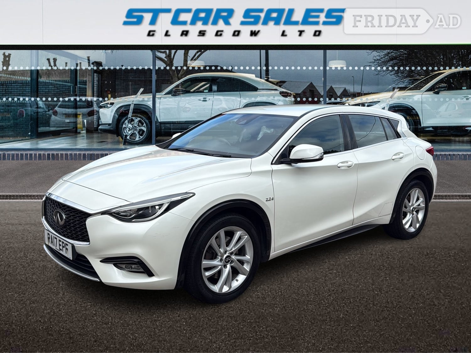 [ berth ]Infiniti Q30